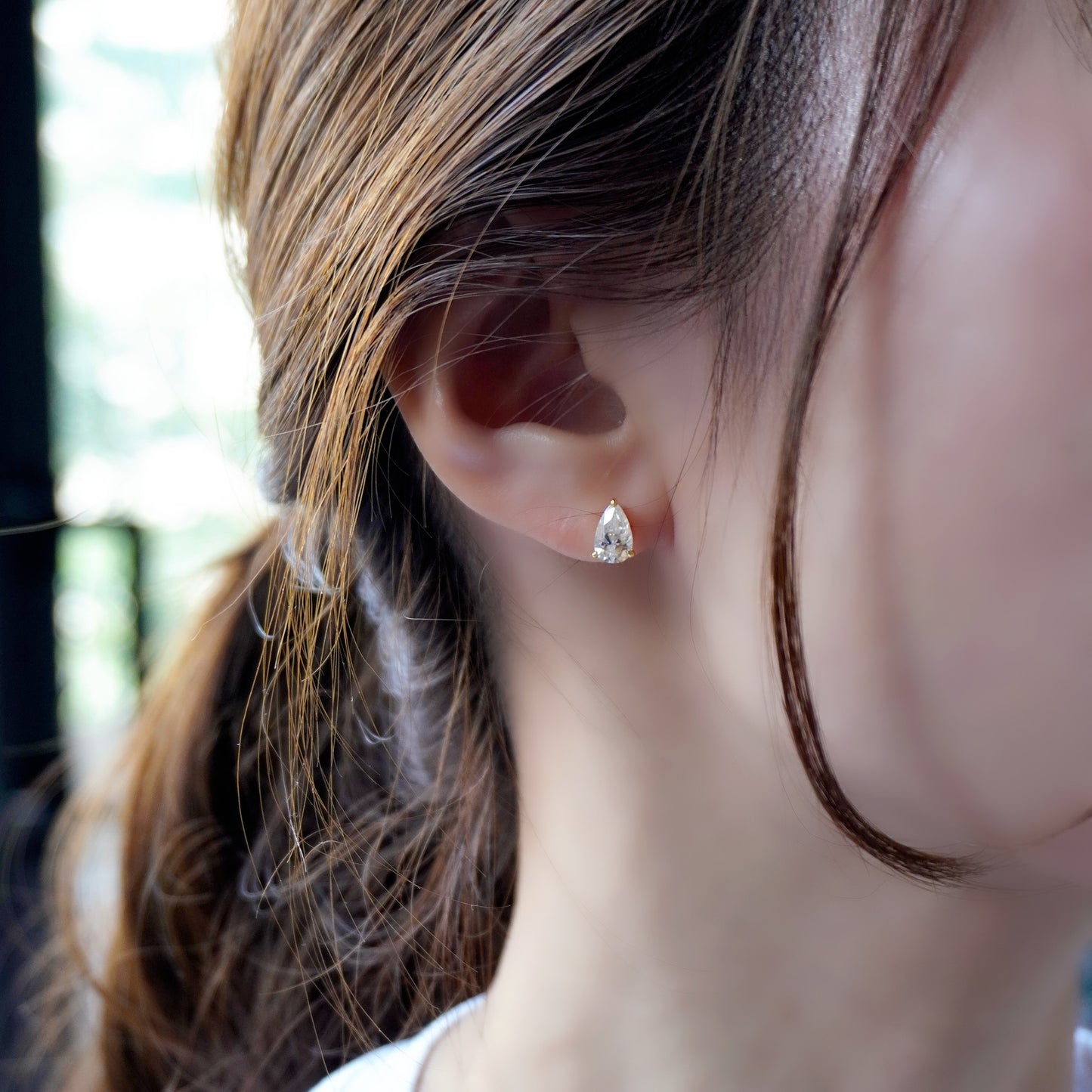 Moissanite Pear Shape Pierce
