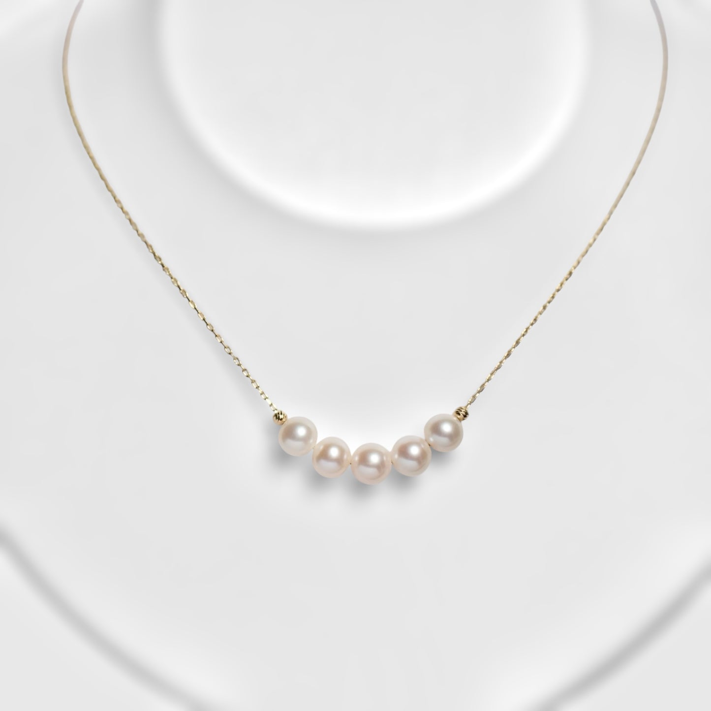 Smile Pearl Necklace