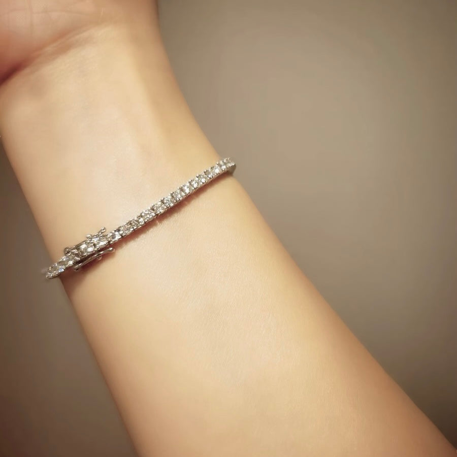 Moissonaite Line Bracelet