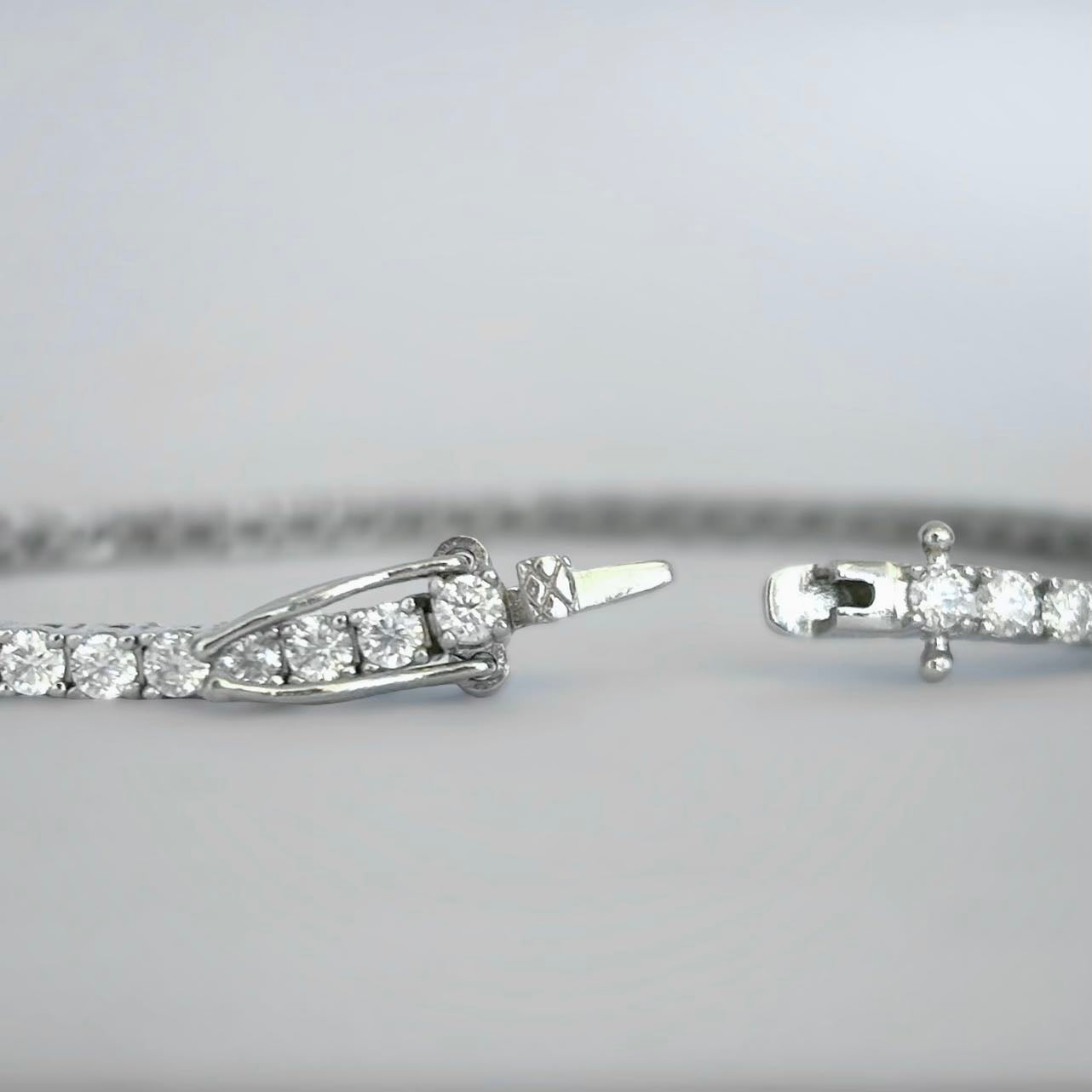 Moissonaite Line Bracelet