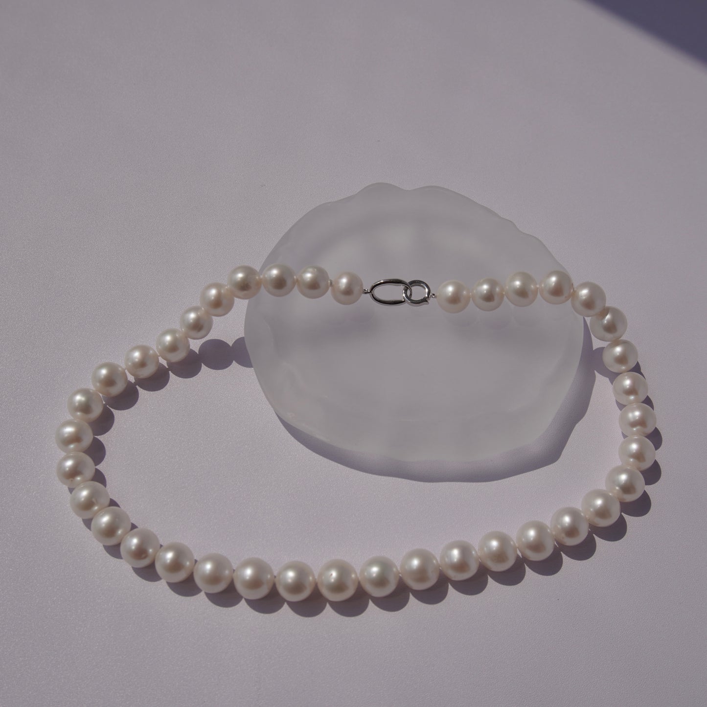 Big Pearl Necklace