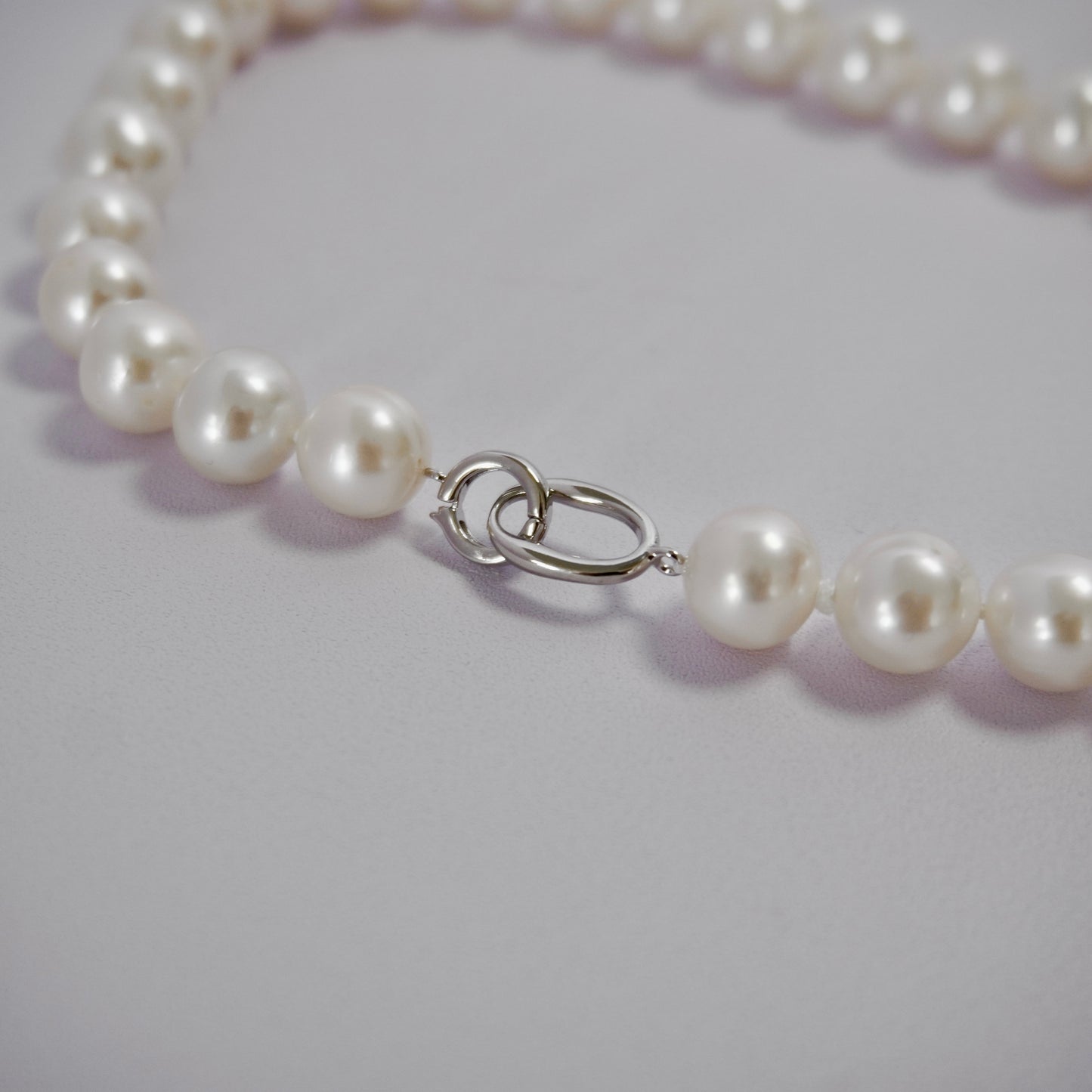 Big Pearl Necklace