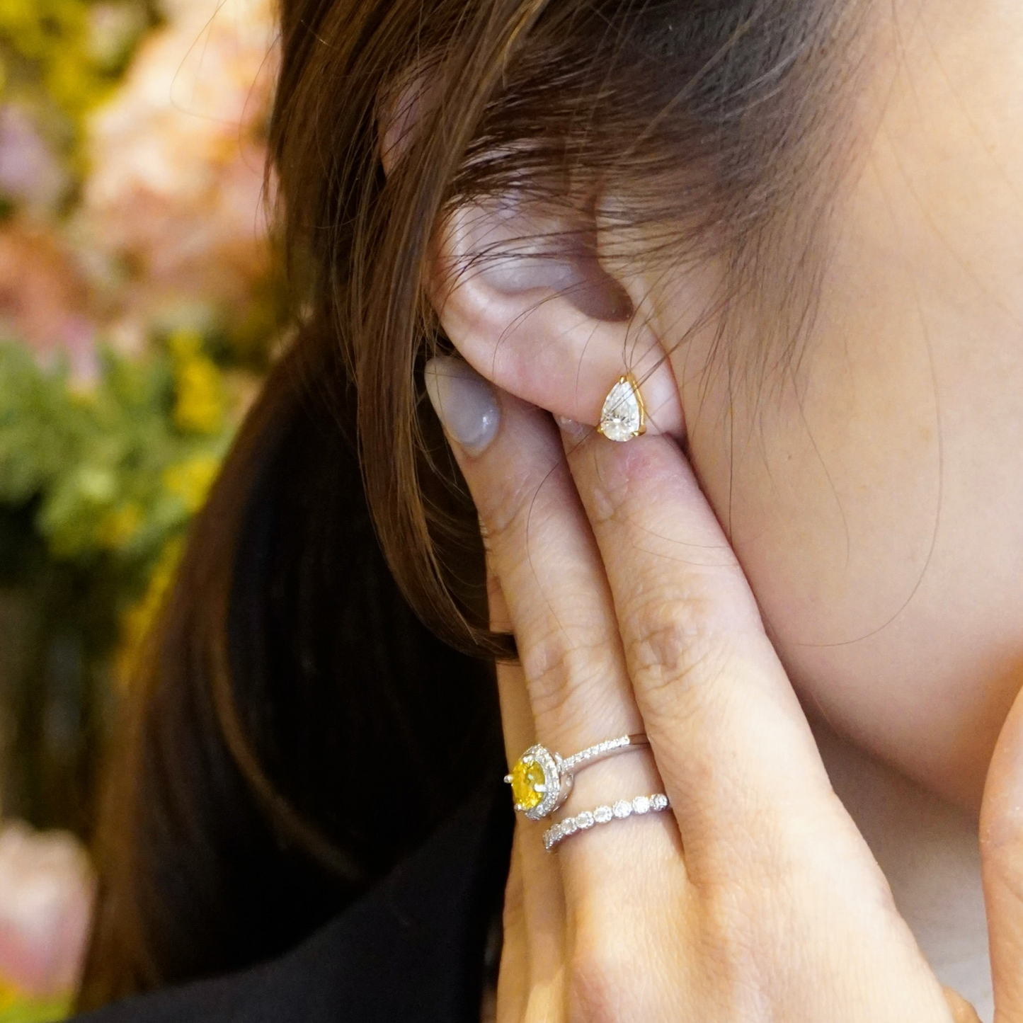 Moissanite Pear Shape Pierce