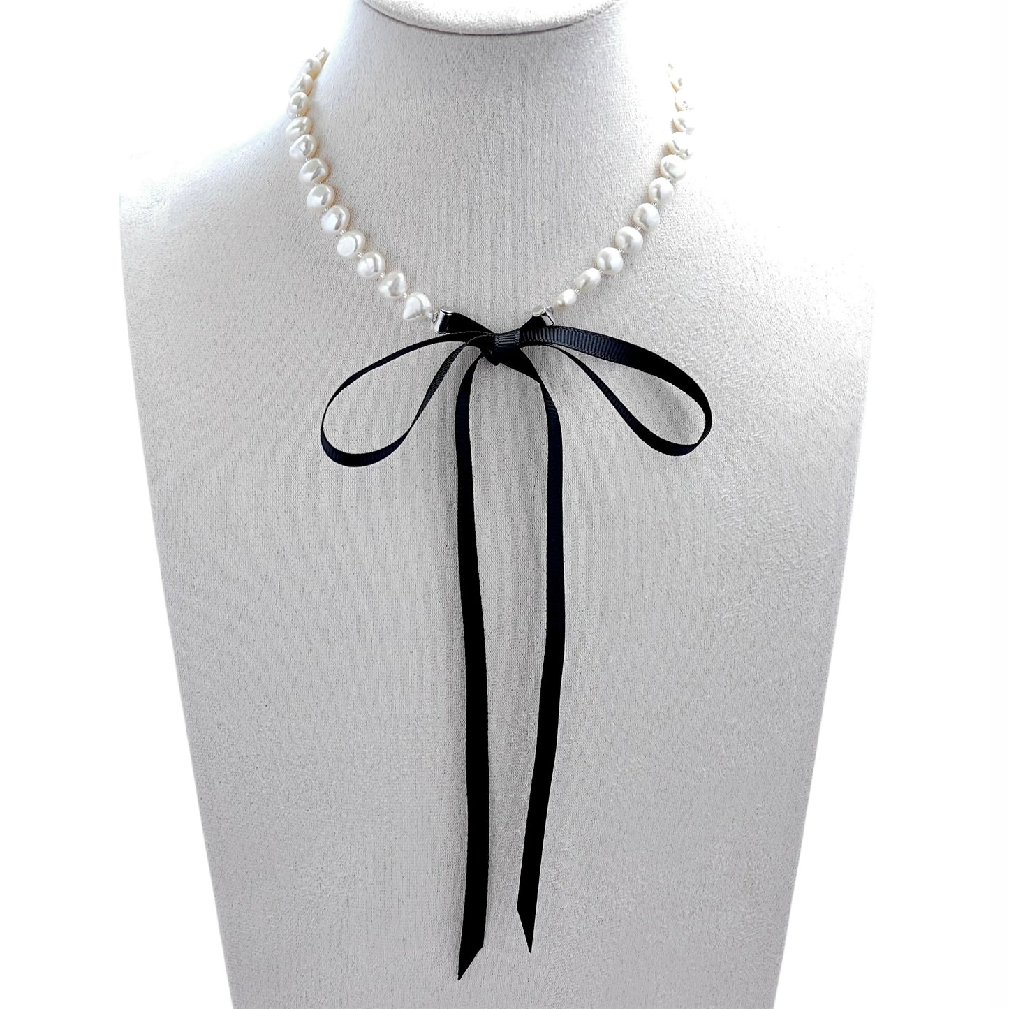 Baroque Pearl Ribbon Choker