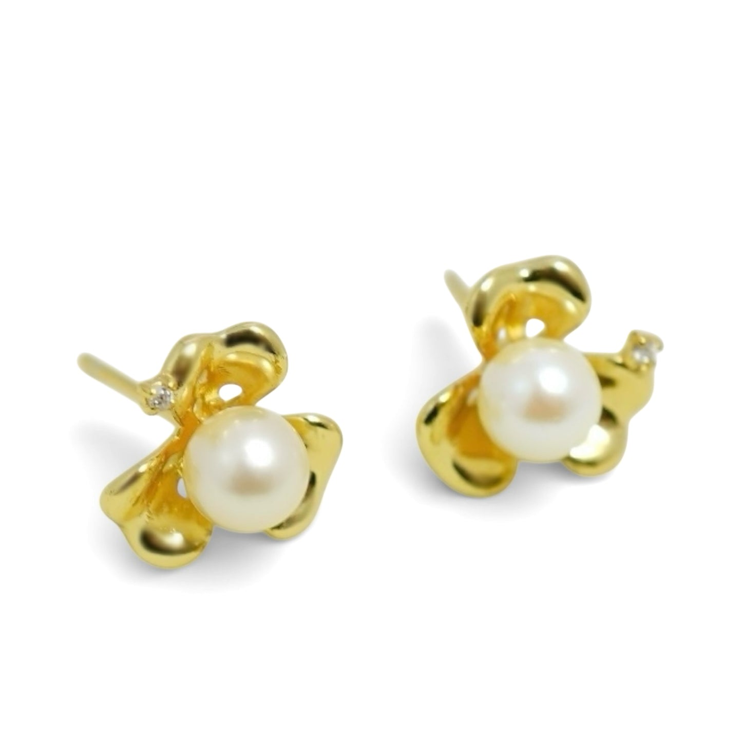 Pearl Gold Flower Pierce