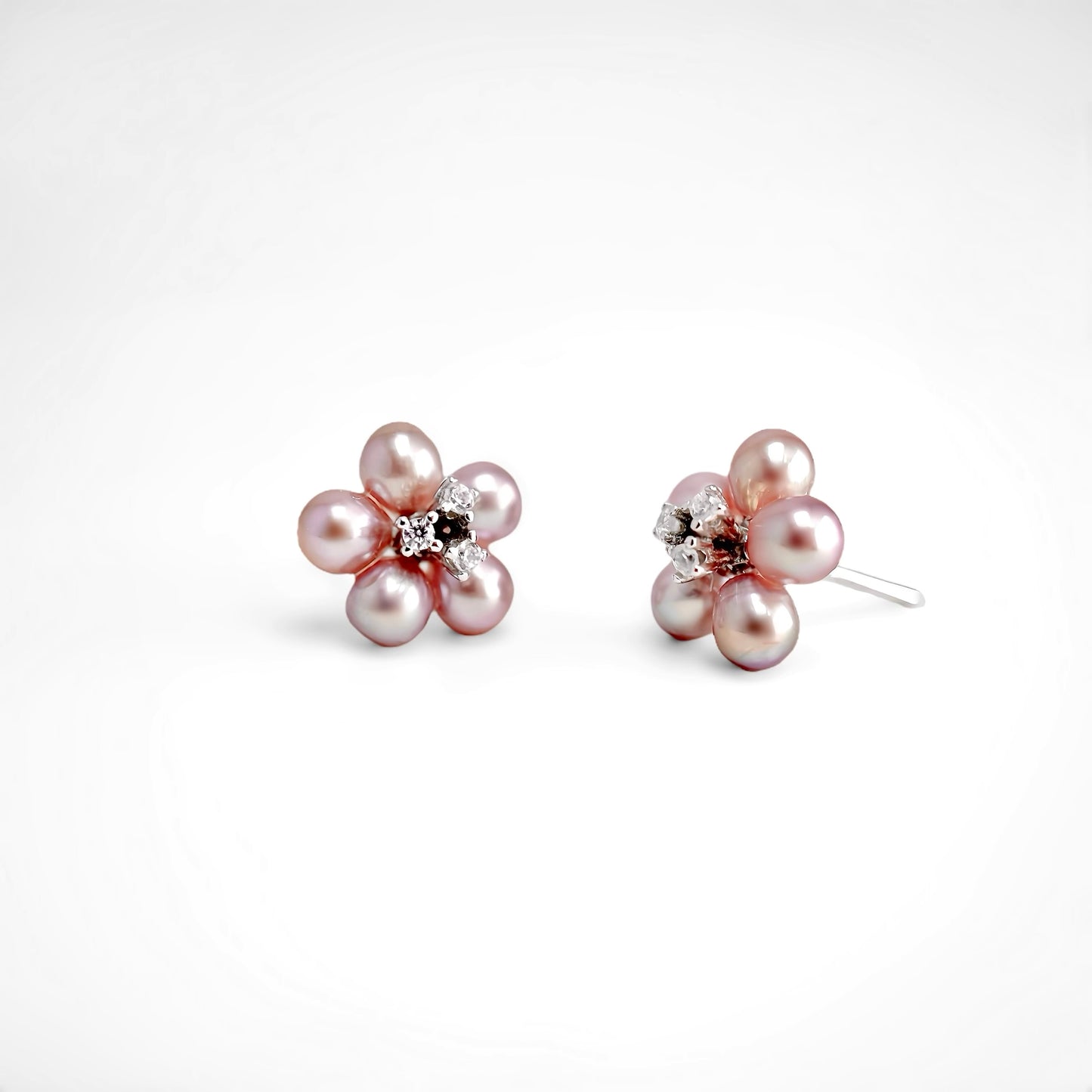 Pearl Tiny Bloom Pierce