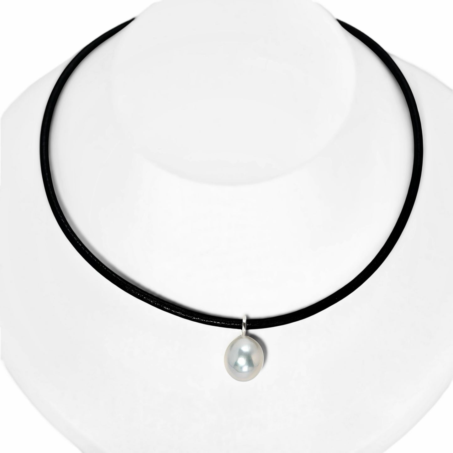 Baroque Pearl Leather Choker