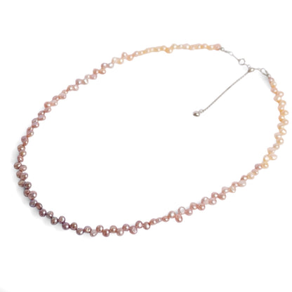 Baroque Pearl Gradation Design Necklace