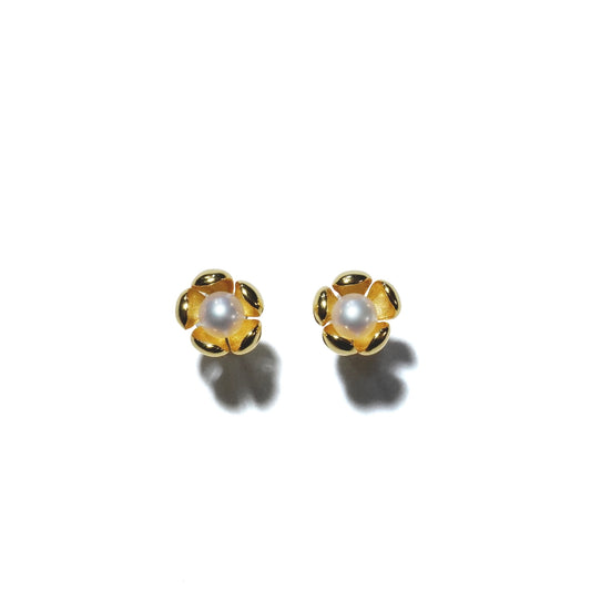 Pearl Blossom Gold Color Pierce