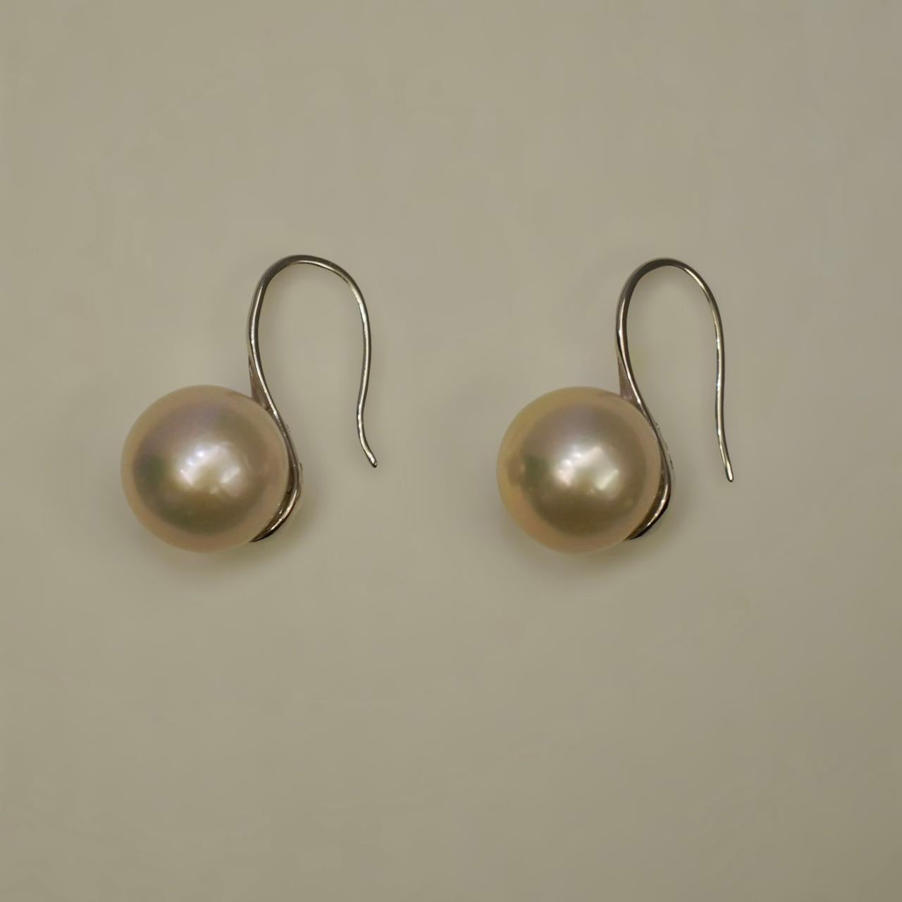 Big Pearl High Heels Pierce