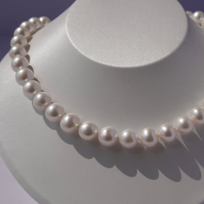 Big Pearl Necklace
